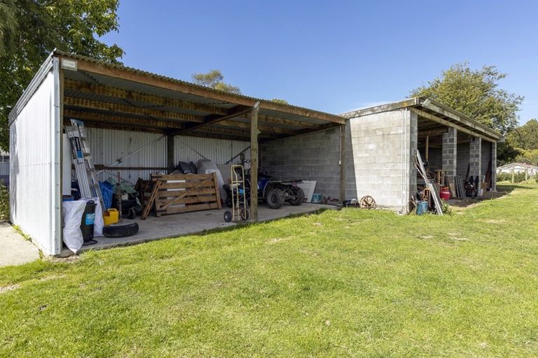 Photo of property in 429 Timaru Road, Waimate, 7978