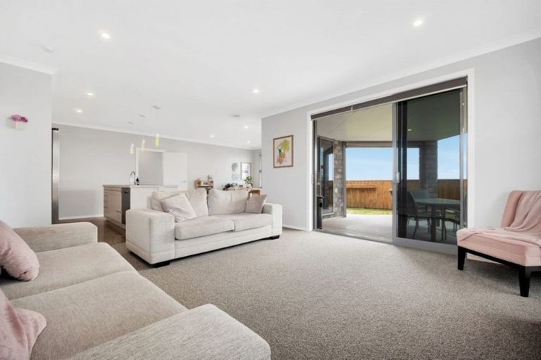 Photo of property in 14 Kanono Close, Papamoa Beach, Papamoa, 3118