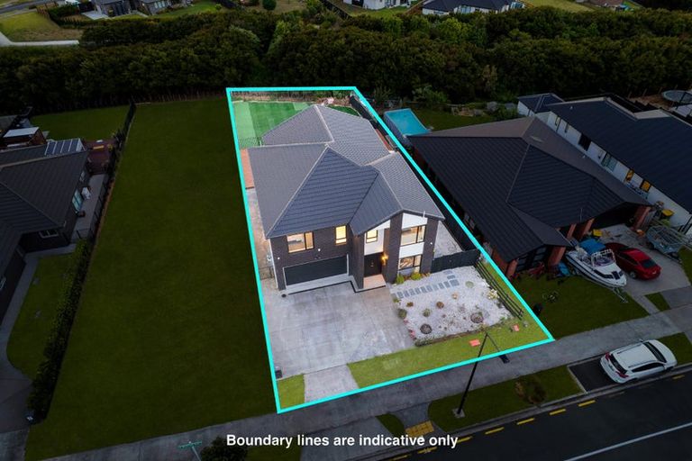 Photo of property in 16 Wheriko Avenue, Glenbrook, 2681