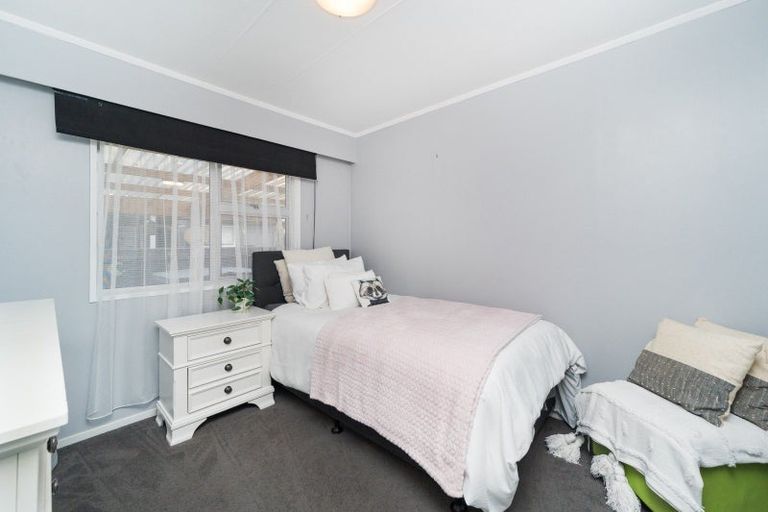 Photo of property in 124 Tremaine Avenue, Westbrook, Palmerston North, 4412