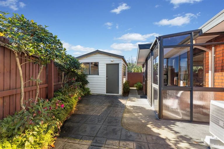 Photo of property in 21 Mulberry Place, Redwood, Christchurch, 8051