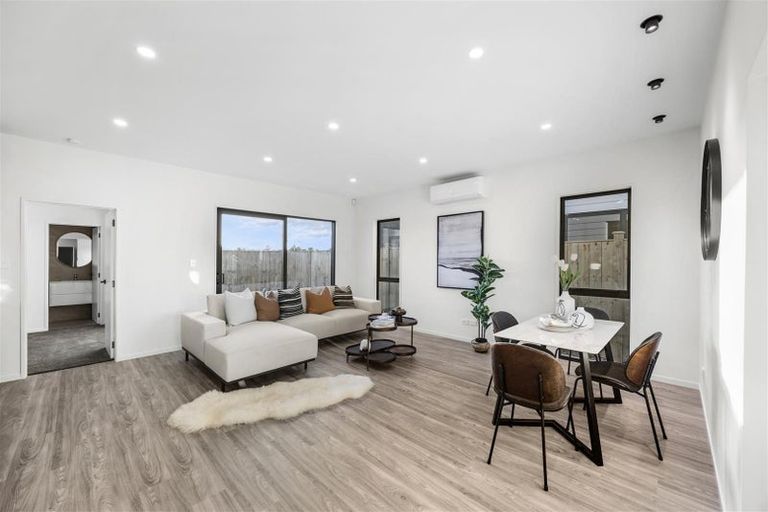 Photo of property in 1 Bannockburn Road, Opaheke, 2113