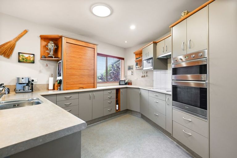 Photo of property in 12 Vermont Court, Huntington, Hamilton, 3210