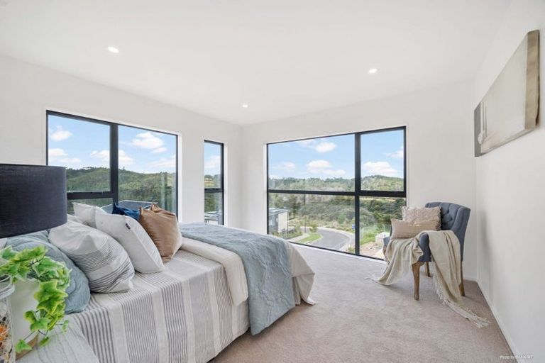 Photo of property in 10 Ringi Lane, Orewa, 0931