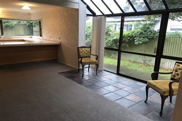 Photo of property in 32 Langston Avenue, Palmerston North, 4414