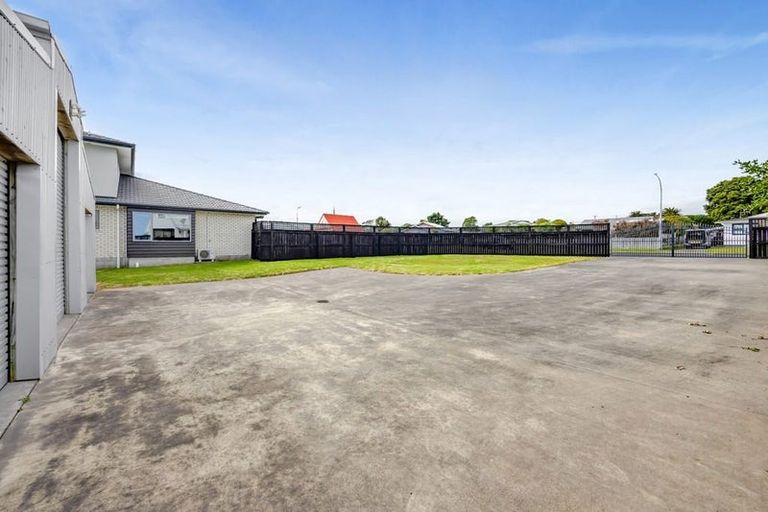 Photo of property in 17 Ponderosa Place, Opunake, 4616