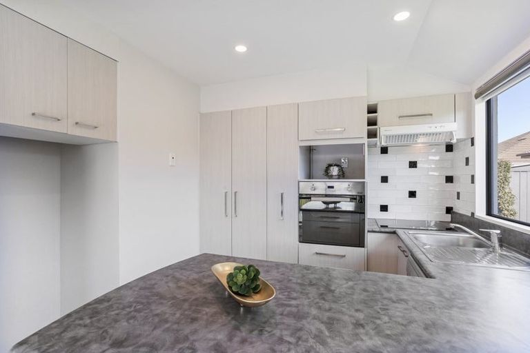 Photo of property in 52 Mahlet Street, Northwood, Christchurch, 8051