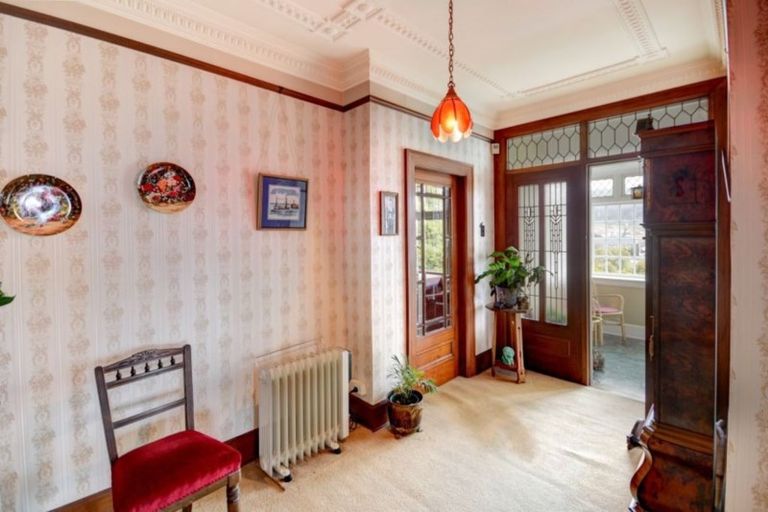 Photo of property in 14 Easther Crescent, Kew, Dunedin, 9012