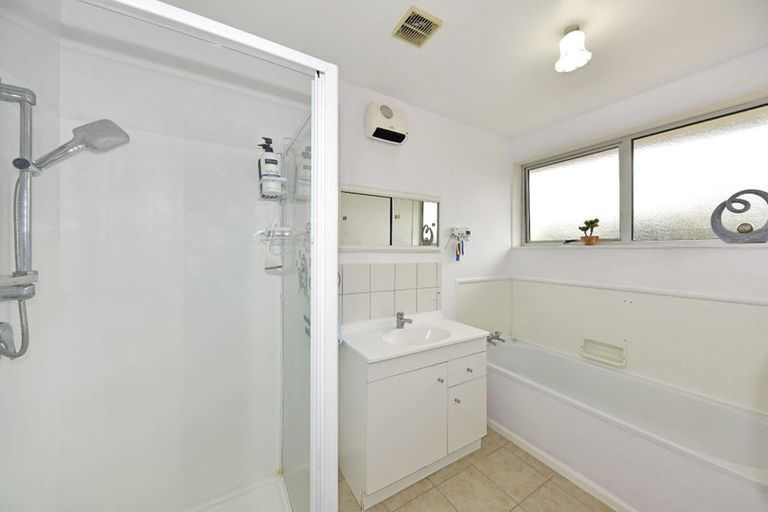 Photo of property in 1/3 Ansonby Street, Russley, Christchurch, 8042