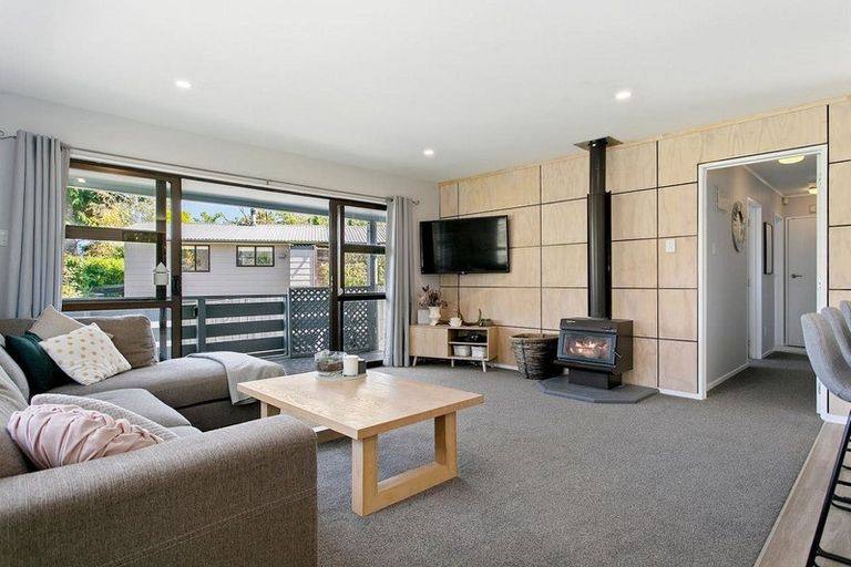Photo of property in 90 Taharepa Road, Hilltop, Taupo, 3330