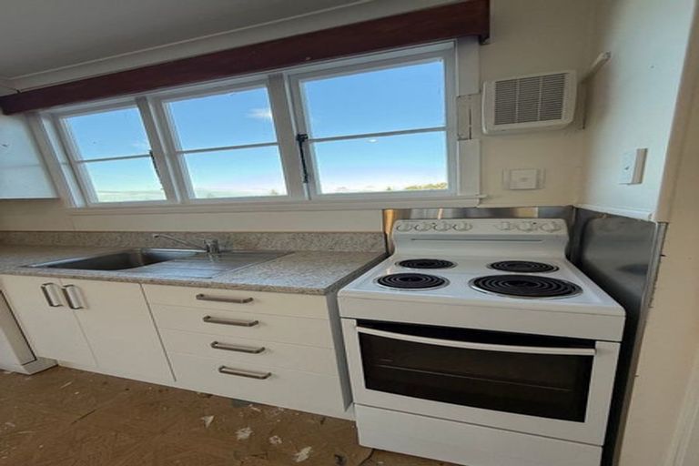 Photo of property in 215 Clyde Street, Balclutha, 9230