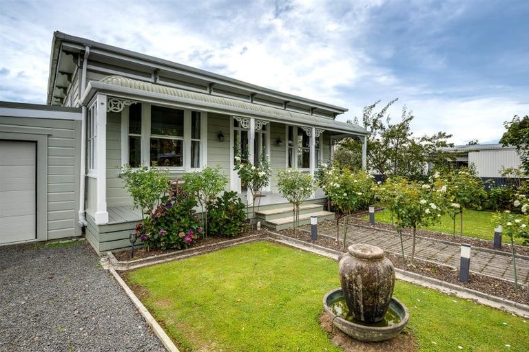 Photo of property in 20 Bennett Street, Waipawa, 4210