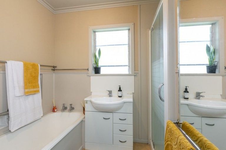 Photo of property in 3 Coverdale Street, Onekawa, Napier, 4110