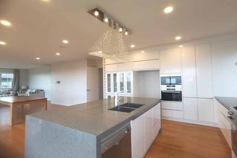 Photo of property in 1004a East Coast Road, Northcross, Auckland, 0630