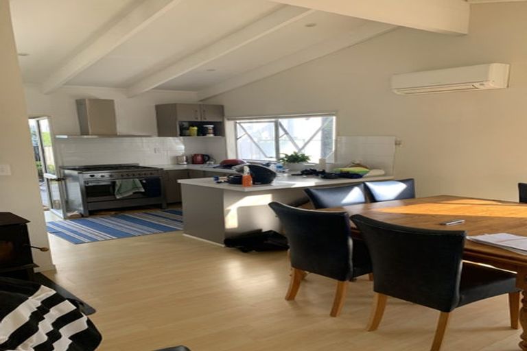 Photo of property in 5 Darroch Slope, Omaha, 0986