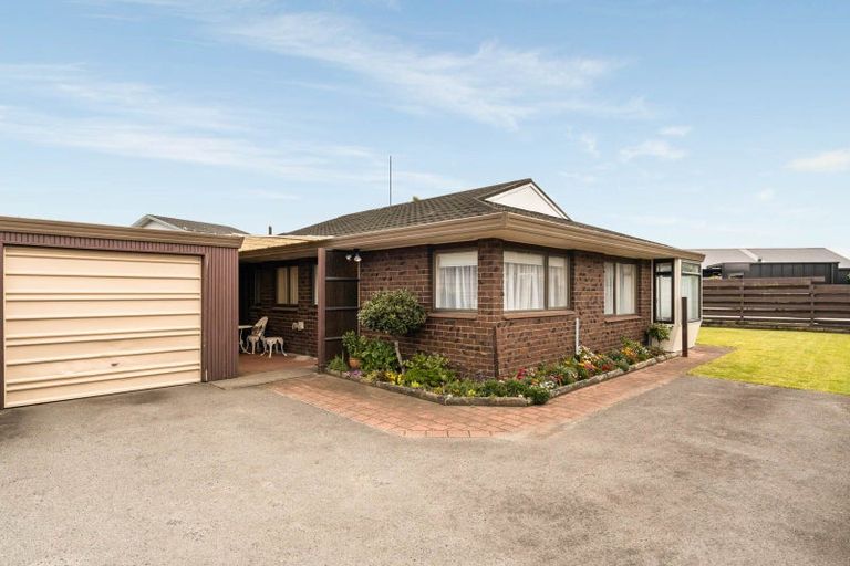 Photo of property in 23b Waitui Grove, Mount Maunganui, 3116