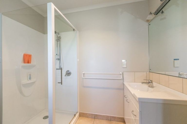 Photo of property in 16 Airini Road, Waimarama, Havelock North, 4294