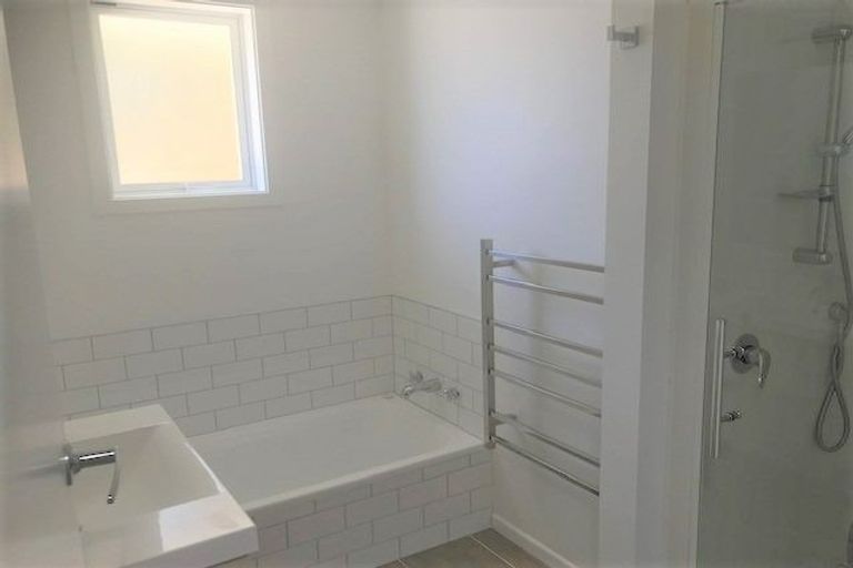 Photo of property in 6 Gaff Place, Whitby, Porirua, 5024