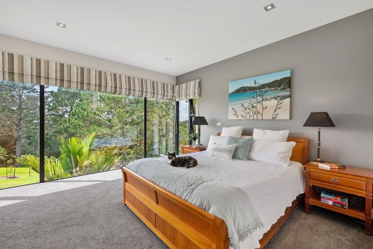 Photo of property in 44 Warman Road, Okura, Albany, 0792