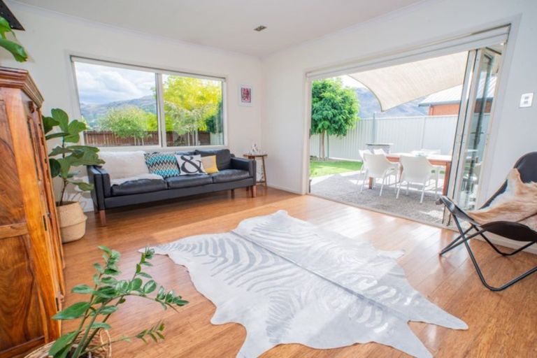 Photo of property in 57 Shields Street, Clyde, 9330