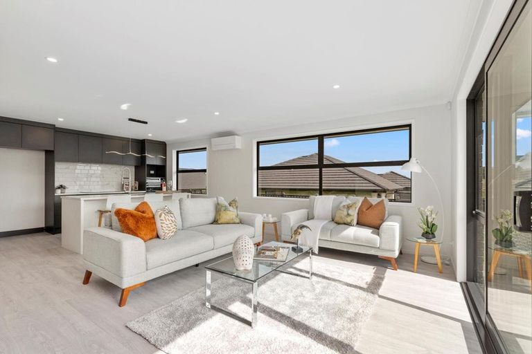 Photo of property in 25 Te Paea Avenue, Karaka, 2124