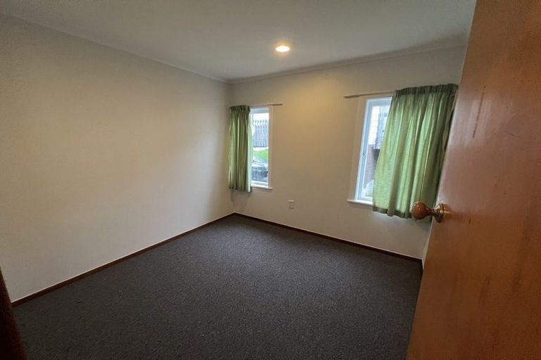 Photo of property in 752 East Coast Road, Pinehill, Auckland, 0630