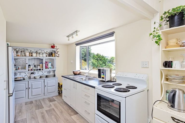 Photo of property in 3 Morton Street, Tuatapere, 9620