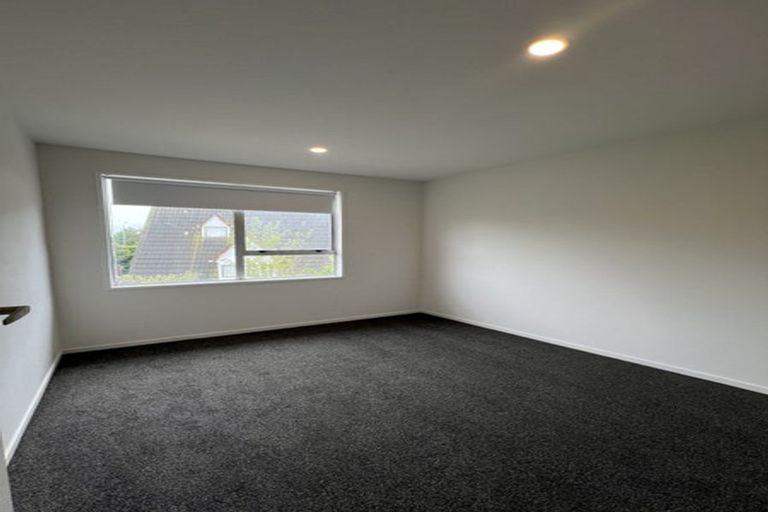Photo of property in 58 Grimseys Road, Redwood, Christchurch, 8051