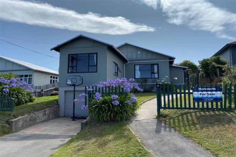 Photo of property in 10 Kelvin Street, South Hill, Oamaru, 9400
