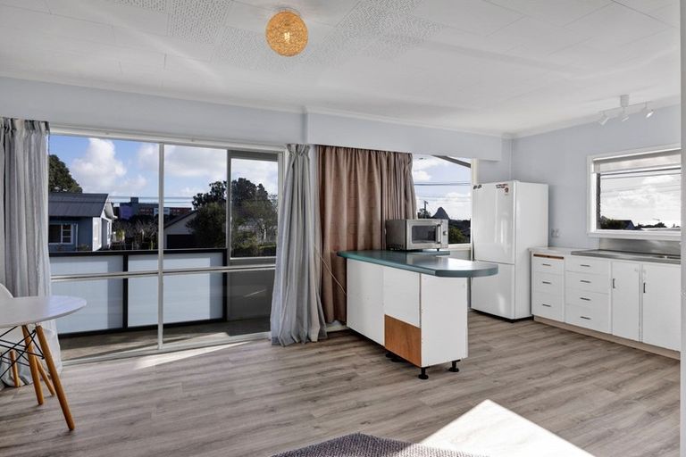 Photo of property in 21a Dorset Avenue, Westown, New Plymouth, 4310