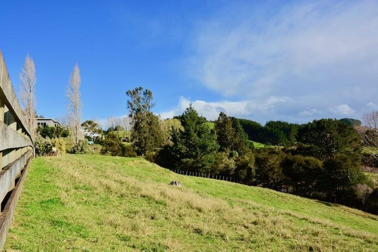 Photo of property in 3 Manuka Drive, Whangamata, 3691