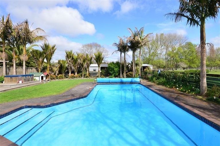 Photo of property in 28 Blackbridge Road, Dairy Flat, Albany, 0794