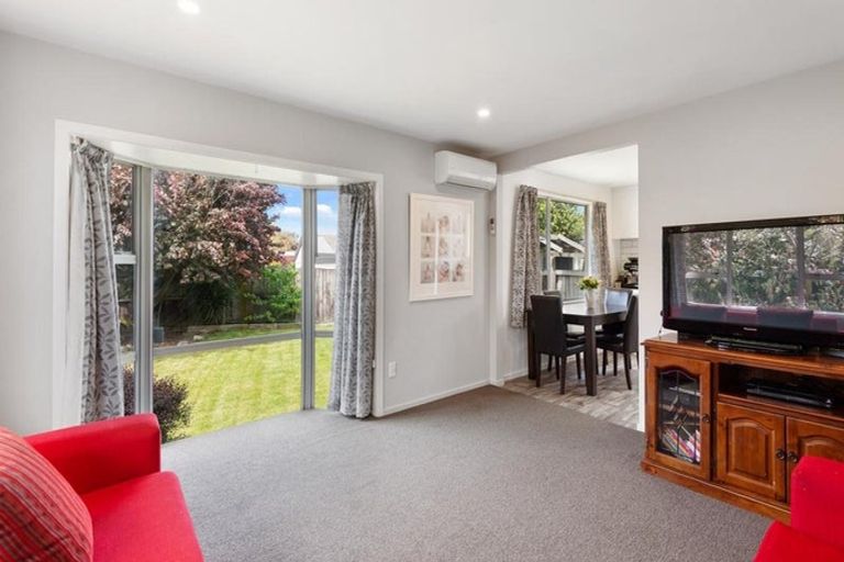 Photo of property in 4 Thorness Street, Avondale, Christchurch, 8061