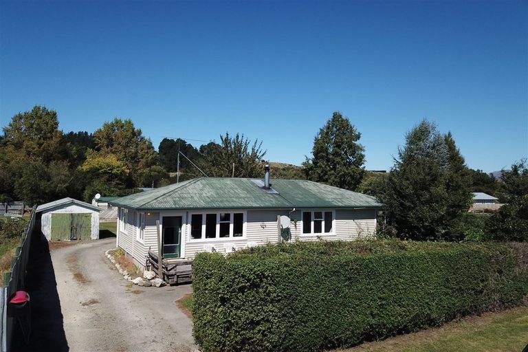 Photo of property in 6 Hawkswood Street, Waiau, 7332