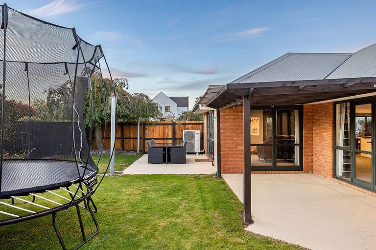 Photo of property in 37 Huria Lane, Woodend, 7610