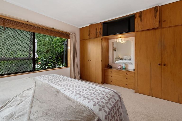 Photo of property in 2/2 Law Street, Torbay, Auckland, 0630