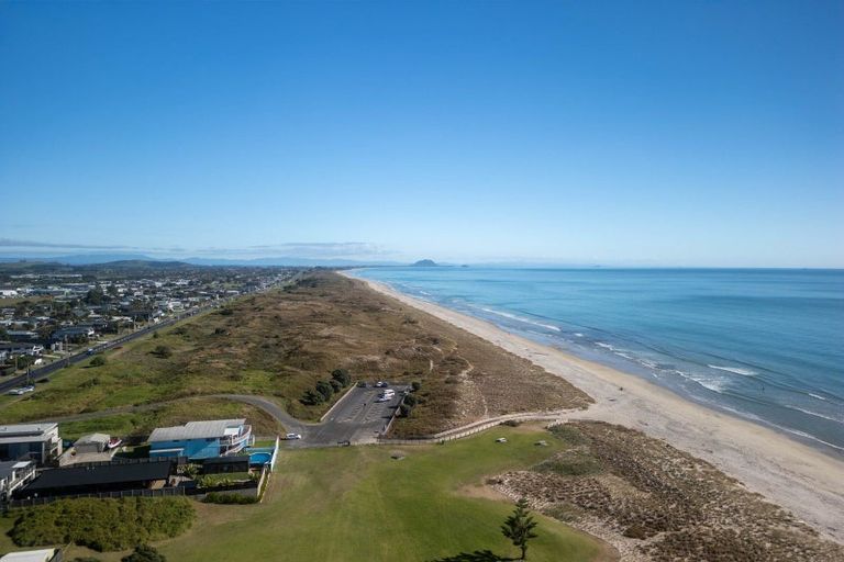 Photo of property in 1024a Papamoa Beach Road, Papamoa Beach, 3118