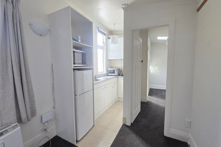 Photo of property in 31d Patanga Crescent, Thorndon, Wellington, 6011