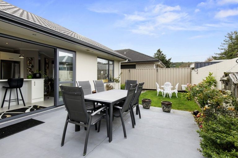 Photo of property in 5 Vernon Grove, Brown Owl, Upper Hutt, 5018