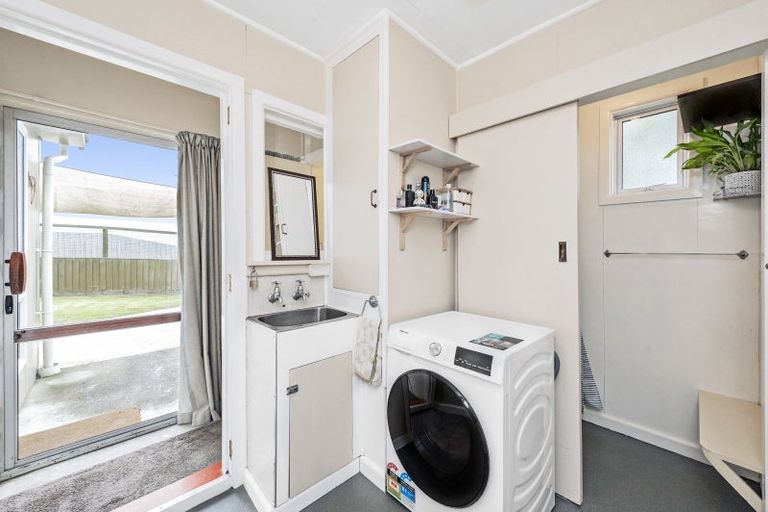 Photo of property in 29 Reserve Road, Waikuku Beach, 7473