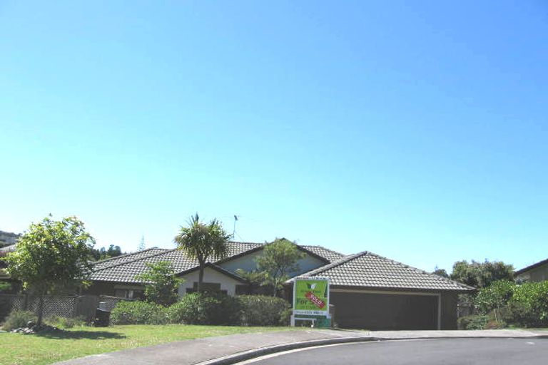 Photo of property in 12 Phoebe Meikle Place, Torbay, Auckland, 0630