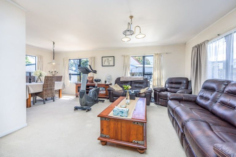 Photo of property in 9 Crail Court, Totara Heights, Auckland, 2105