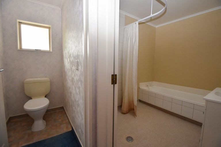 Photo of property in 6 Hogg Crescent, Masterton, 5810