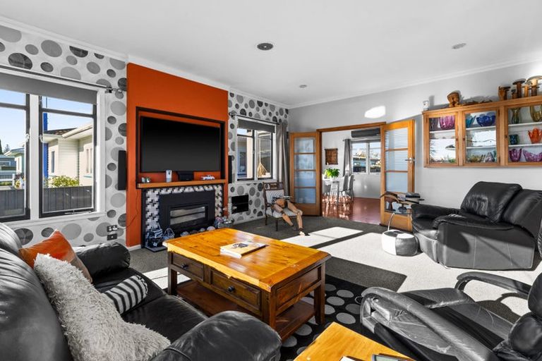 Photo of property in 236 Kennedy Road, Onekawa, Napier, 4110