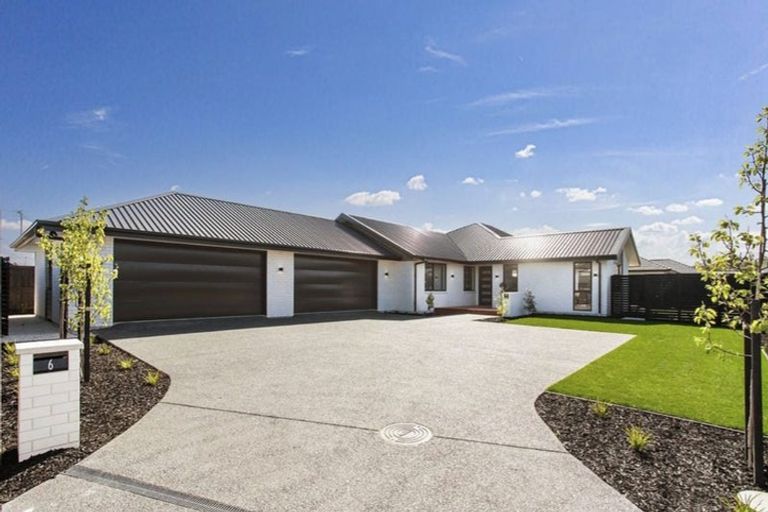 Photo of property in 6 Earl Way, Amberley, 7410