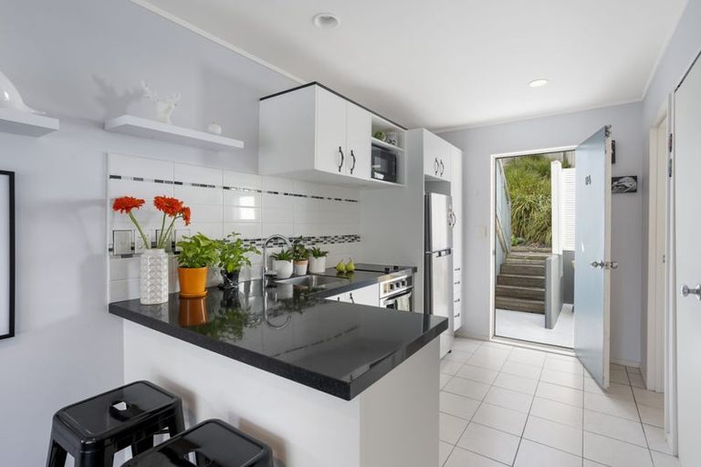 Photo of property in 4d/20 Ian Marwick Place, Birkenhead, Auckland, 0626