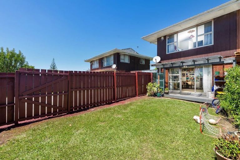 Photo of property in 5/151 Astley Avenue, New Lynn, Auckland, 0600