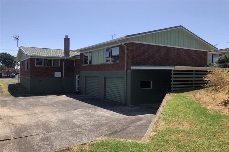 Photo of property in 36 Gilbert Street, New Plymouth, 4310
