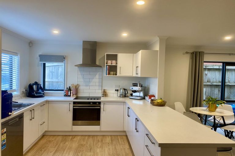 Photo of property in 97 Banks Street, Marfell, New Plymouth, 4310