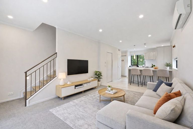 Photo of property in 10 Kamana Road, Flat Bush, Auckland, 2019